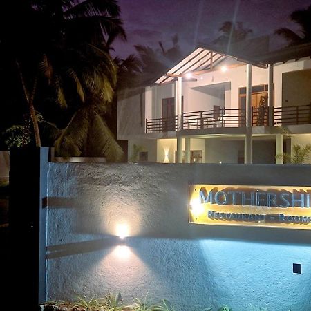 Mothership Tangalle Exterior photo