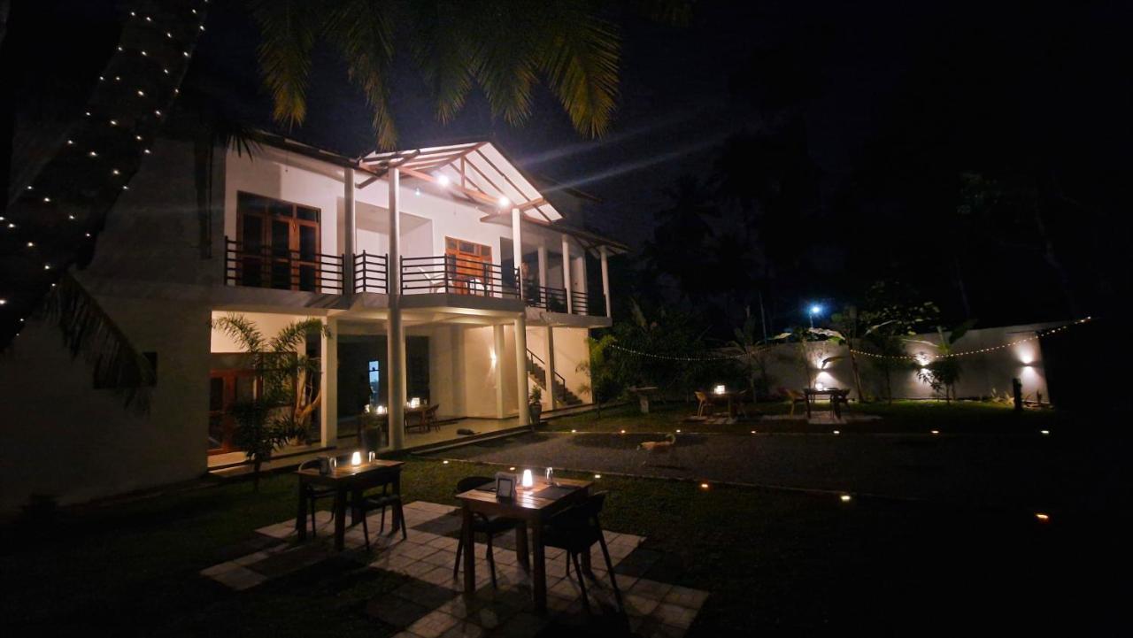Mothership Tangalle Exterior photo