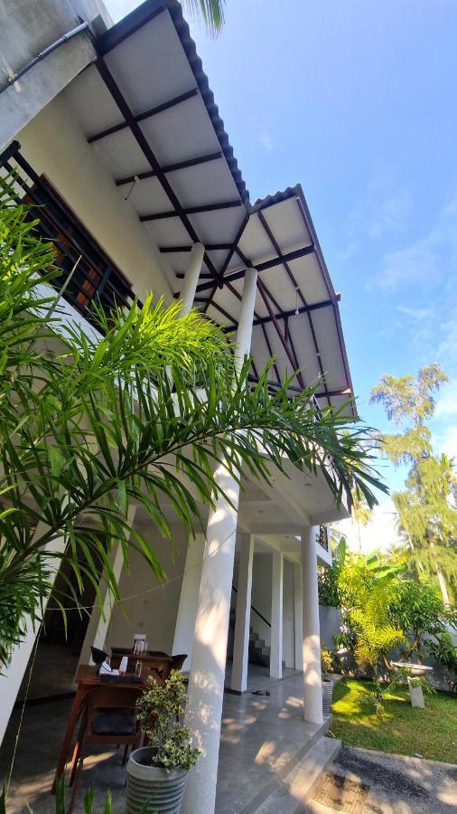 Mothership Tangalle Exterior photo